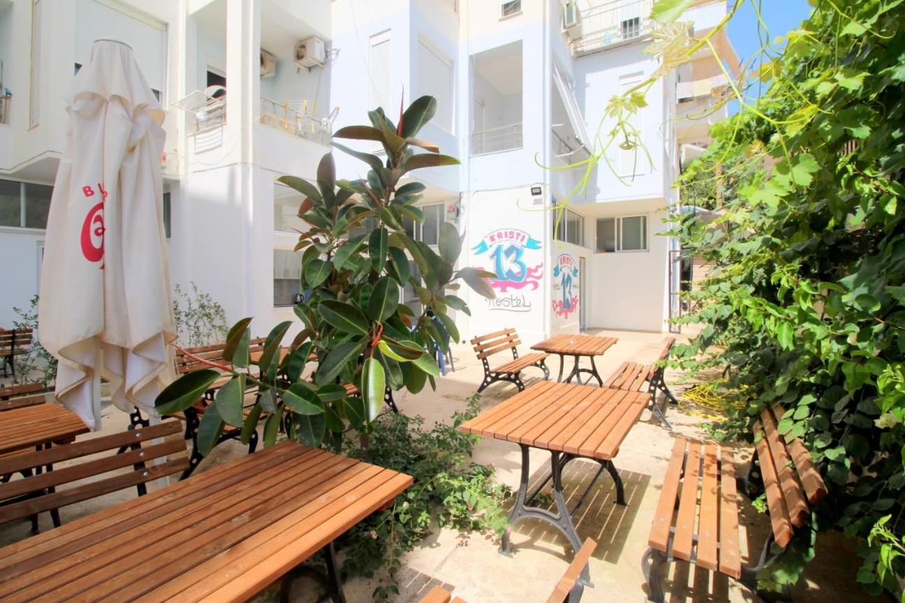Hostel K13 Sarande Exterior photo